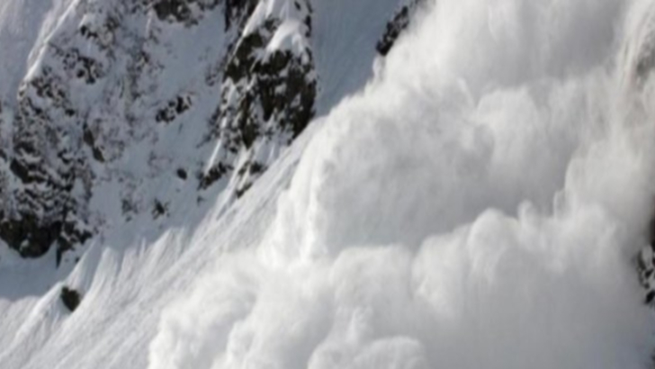Cod NEGRU de avalanșă, în Munții Făgăraș! Stratul de zăpadă măsoară 1.63 metri